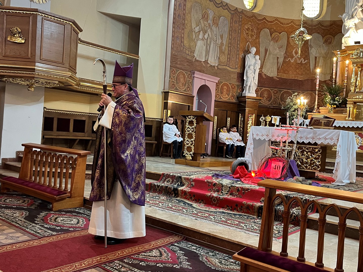 Ks. biskup Szymon Stułkowski: Bóg potrzebuje nas do współpracy w dziele zbawienia 