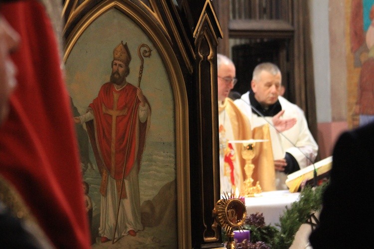 Wprowadzenie relikwii św. Mikołaja do kościoła parafialnego w Niedzborzu
