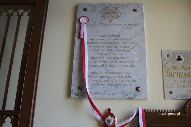 W Sońsku poświęcono tablicę dedykowaną misjonarzom z diecezji płockiej