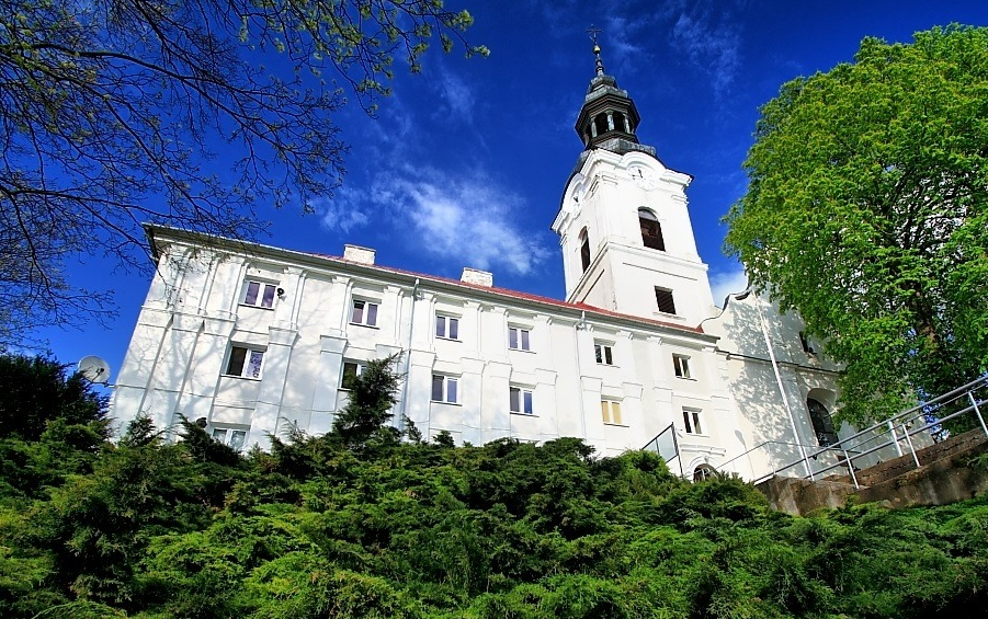 Obory, Parafia Pw. Matki Bożej Bolesnej