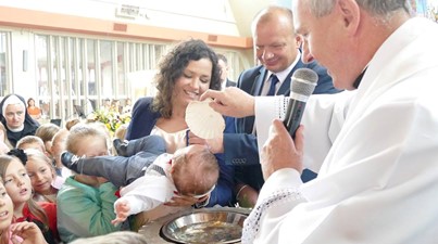 Diecezja płocka: mniej ślubów i chrztów