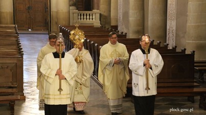 Ks. biskup Roman Marcinkowski w Wielkanoc: panikę i strach przezwycięża wiara i miłość do Boga