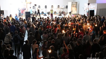 700 osób na Spotkaniu Młodych „Wake up!” w Ciechanowie