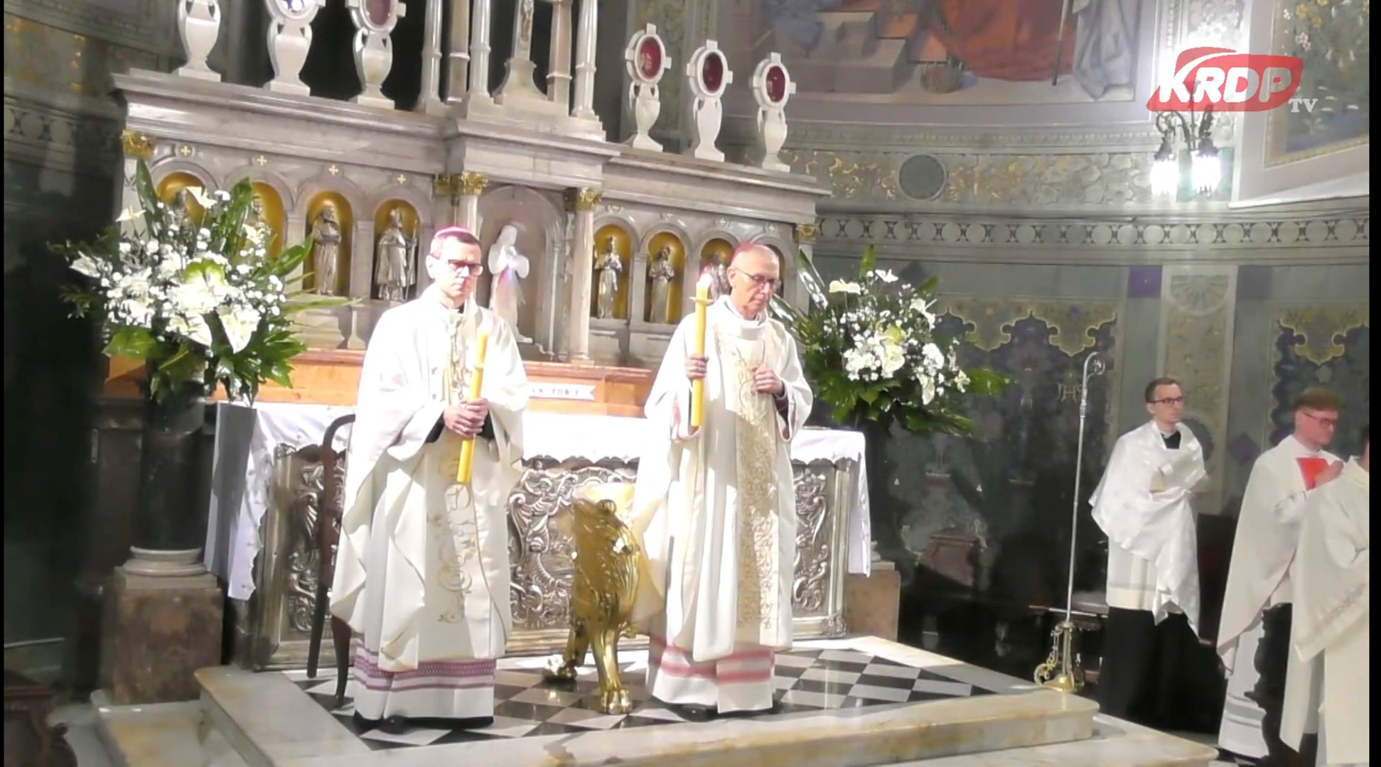 Liturgia Wigilii Paschalnej w bazylice katedralnej płockiej