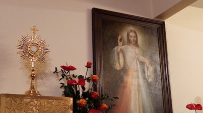 Adoracja Najświętszego Sakramentu w sanktuarium na zakończenie roku