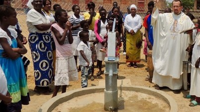 Parafia św. Piotra Apostoła w Ciechanowie ufundowała studnię dla misji w Zambii
