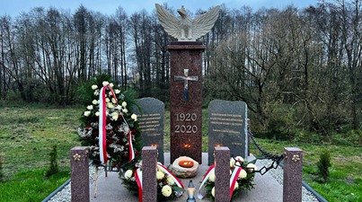 W Szydłowie poświęcono pomnik ku czci żołnierzy poległych w 1920 roku 
